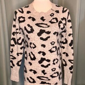 Abercrombie & Fitch Gray and Black Patterned Sweater
